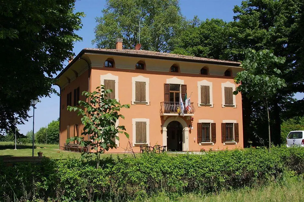 Ostello Due Torri San Sisto 3*, Bologna